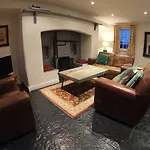 No 6 بيت للعطل *
